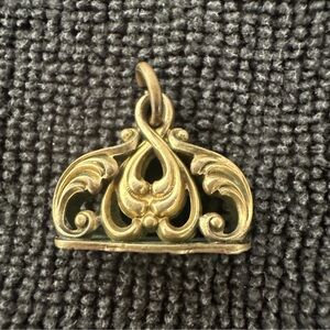 Vintage Gold-Tone Pendant